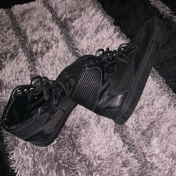 BALENCIAGA SNEAKERS - Picture 2 of 4